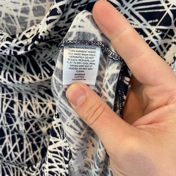 Halogen Women's Abstract Cowl Neck Tunic Tank Top Blue White Size Small - Picture 5 of 8